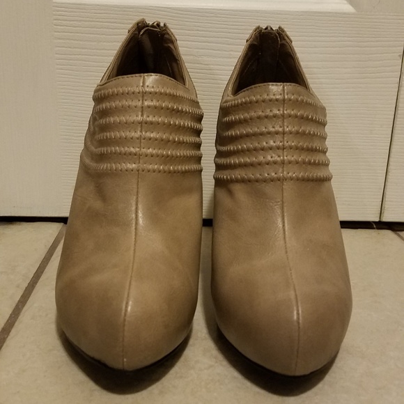 4" Spiked Heels - Picture 1 of 3